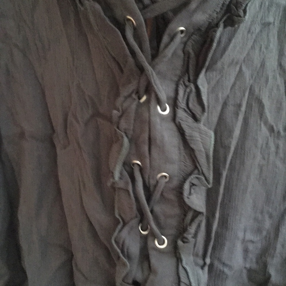American Eagle Long Sleeve - Picture 2 of 4